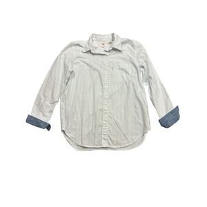 Levi's Boyfriend Fit Button-Up Preppy